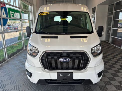 Used 2024 Ford Transit 350 XLT RWD image 2