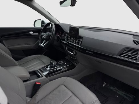 Used 2019 Audi Q5 2.0T Premium w/ Convenience Package AWD/4WD image 39