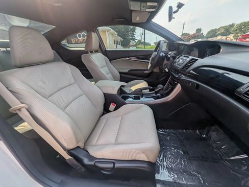 Used 2017 Honda Accord LX-S image 30