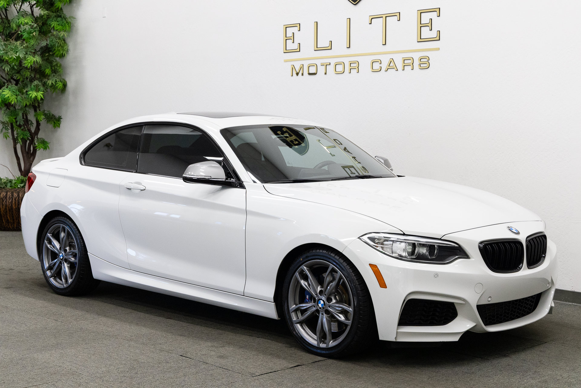 Used 2016 BMW M235i Coupe RWD image 9