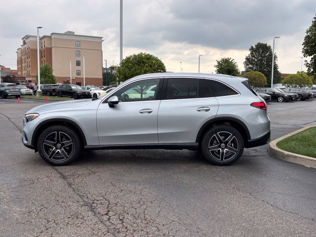 New 2027 Mercedes-Benz GLC 300 4MATIC image 5