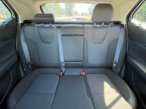 Certified 2023 Buick Encore GX Select w/ Sport Touring Package FWD image 18