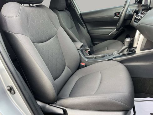 Used 2023 Toyota Corolla Cross LE image 25