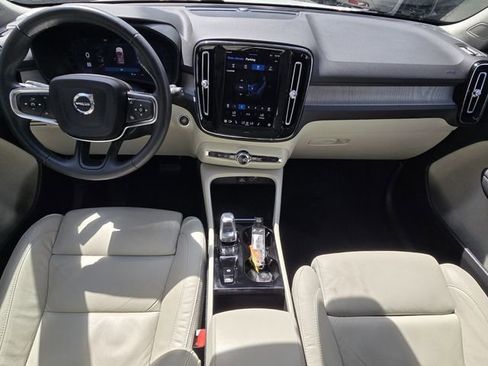 Used 2023 Volvo XC40 B4 Plus w/ Protection Package image 18