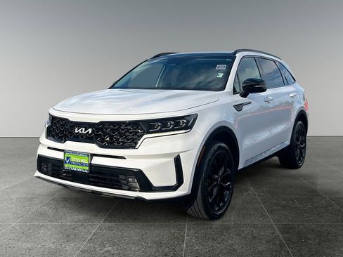 Used 2023 Kia Sorento SX image 3