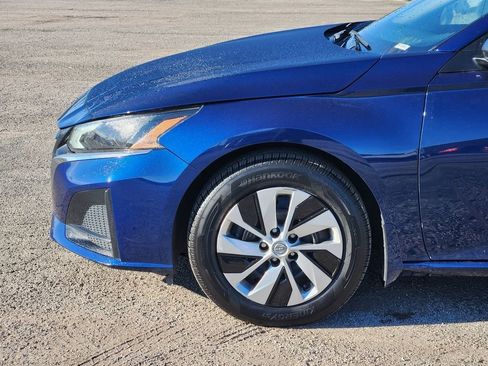 Used 2024 Nissan Altima 2.5 S FWD image 8