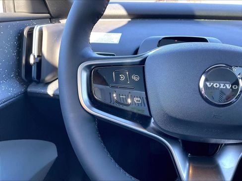 New 2025 Volvo EX30 Ultra w/ Protection Package Premier image 17