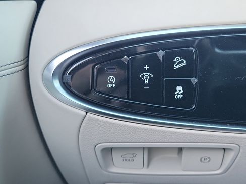 Certified 2023 Genesis GV70 2.5T image 16