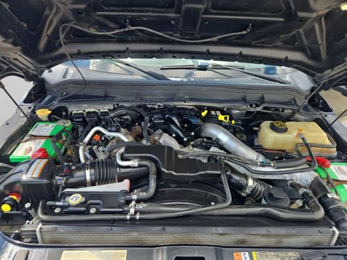 Used 2016 Ford F250 Platinum w/ FX4 Off-Road Package AWD/4WD image 38
