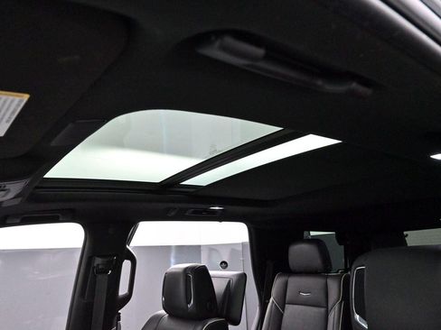 Used 2023 Cadillac Escalade Sport AWD/4WD image 33