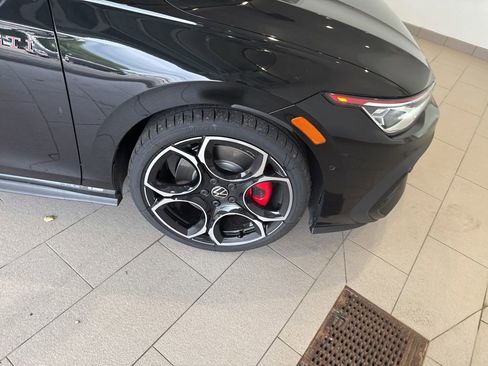 New 2025 Volkswagen GTI Autobahn image 9