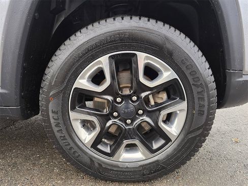 Used 2018 Jeep Compass Trailhawk image 9