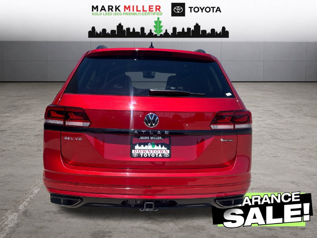 Used 2023 Volkswagen Atlas SEL R-Line AWD/4WD image 4