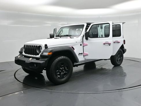 Used 2025 Jeep Wrangler Sport image 26