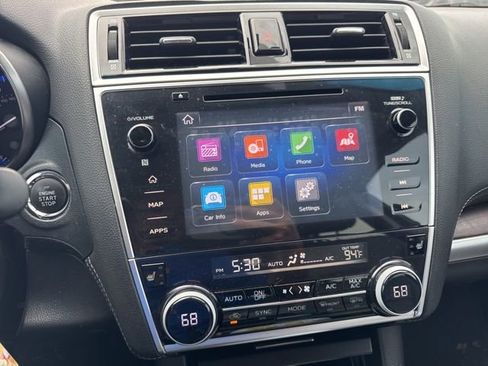 Used 2018 Subaru Outback 2.5i Limited AWD/4WD image 9