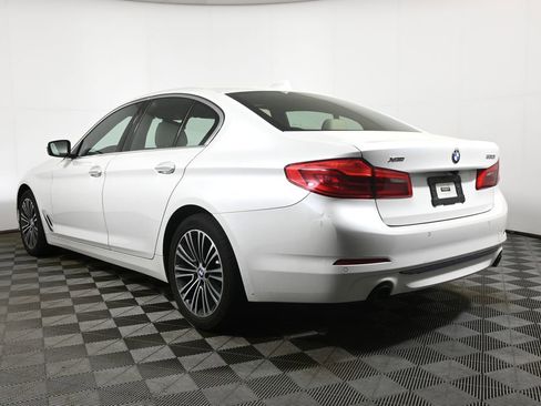 Used 2018 BMW 530i xDrive AWD/4WD image 9