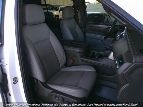 Used 2021 Chevrolet Suburban Z71 w/ Z71 Off-Road Package image 32