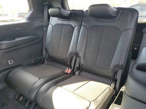 New 2025 Jeep Grand Cherokee L Altitude image 17