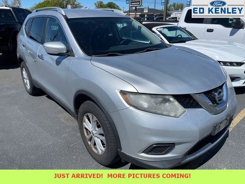 Used 2015 Nissan Rogue SV AWD/4WD image 1