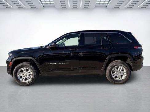 New 2026 Jeep Grand Cherokee Laredo RWD image 6