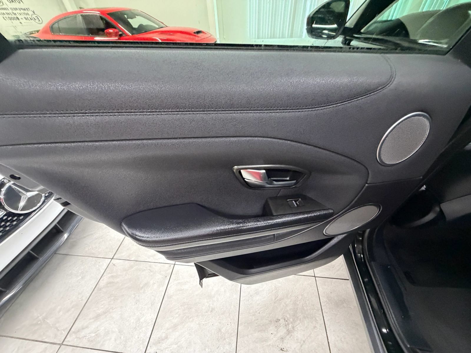 Used 2016 Land Rover Range Rover Evoque SE AWD/4WD image 15
