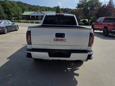 Used 2016 GMC Sierra 1500 Denali w/ Enhanced Driver Alert Package AWD/4WD image 5