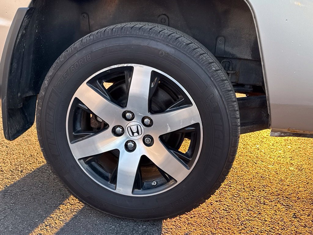 Used 2014 Honda Ridgeline SE image 9