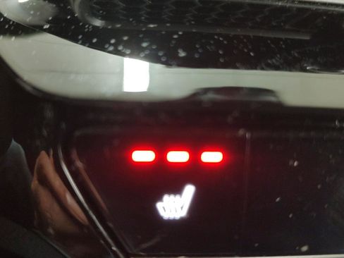 Used 2024 Honda Civic EX-L image 10