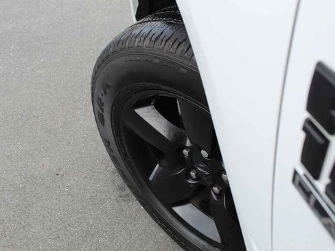 Used 2019 RAM 1500 Express w/ Express Value Package image 30