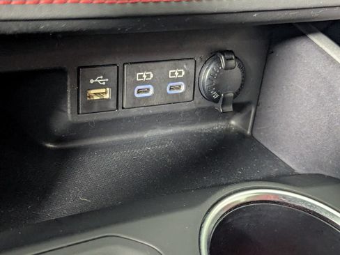 Used 2023 Toyota Highlander XSE FWD image 22