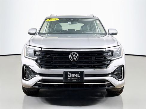 Used 2024 Volkswagen Atlas SEL Premium R-Line image 3