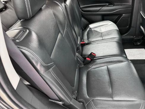 Used 2020 Mitsubishi Outlander SEL AWD/4WD image 18