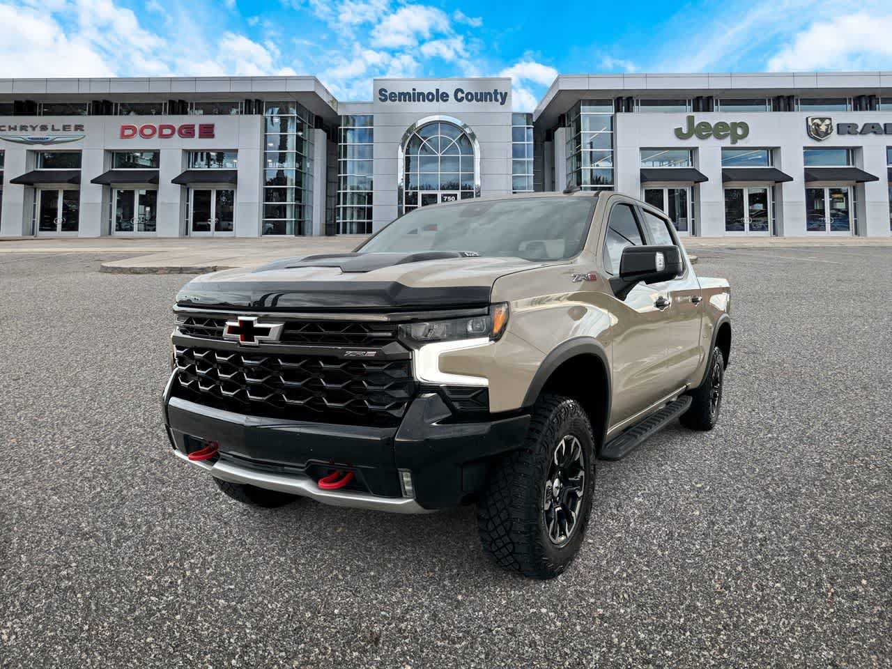 Used 2023 Chevrolet Silverado 1500 ZR2 AWD/4WD image 4