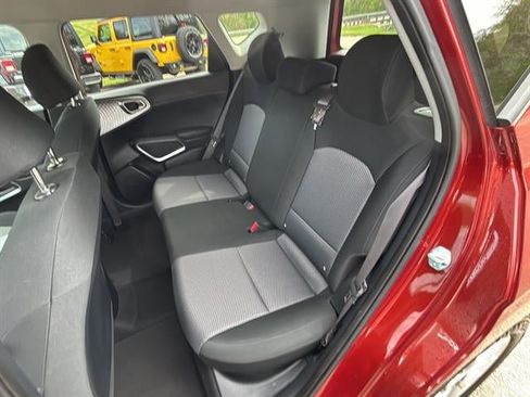 Used 2024 Kia Soul LX w/ Option Group 015 FWD image 25