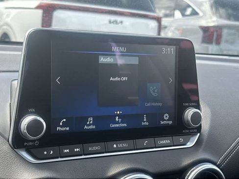 Used 2025 Nissan Sentra SV FWD image 25