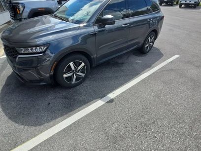 Used 2021 Kia Sorento S w/ Panoramic Sunroof Package