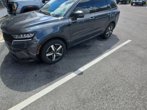 Used 2021 Kia Sorento S w/ Panoramic Sunroof Package FWD image 1