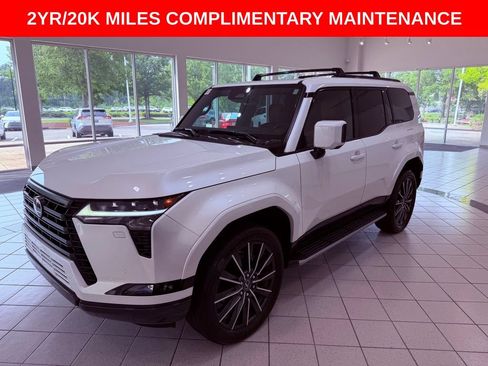 Certified 2024 Lexus GX 550 w/ Cold Area Package AWD/4WD image 3