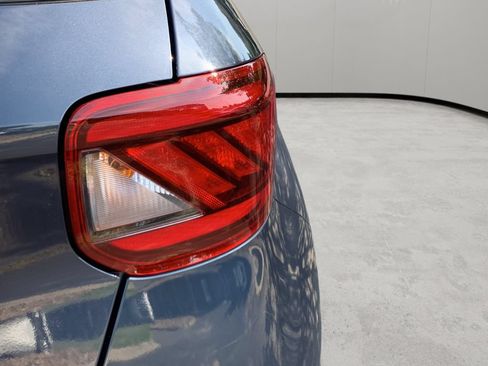 Certified 2022 Hyundai Venue Limited FWD image 13