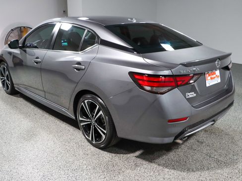 Used 2023 Nissan Sentra SR w/ SR Premium Package FWD image 9
