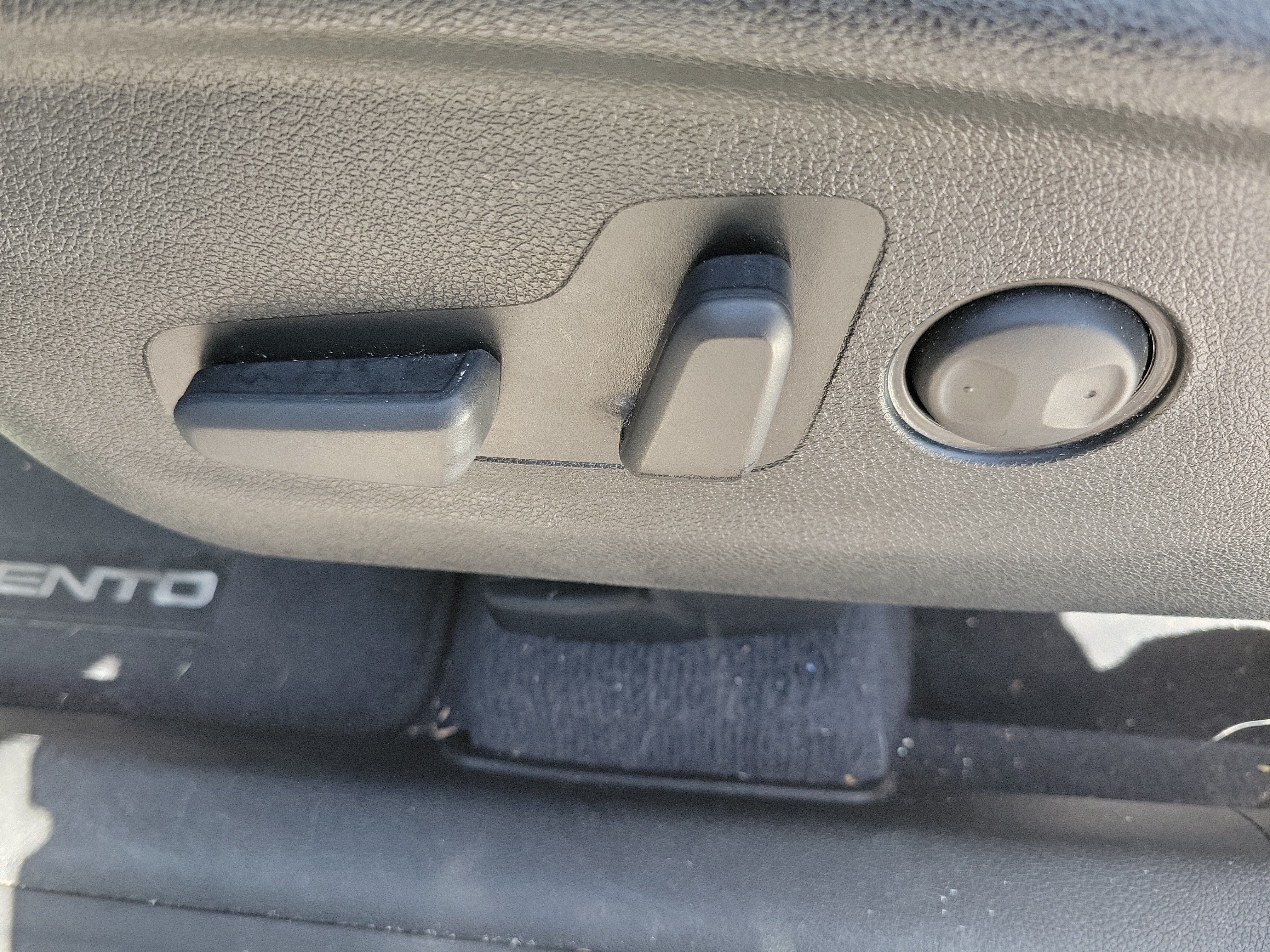 Used 2019 Kia Sorento EX w/ EX Touring Package FWD image 29