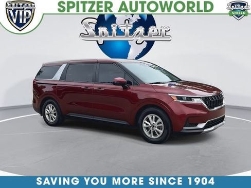 Used 2023 Kia Carnival LX FWD image 2