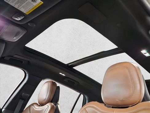 Used 2021 Lincoln Aviator Grand Touring w/ Equipment Group 301A image 16