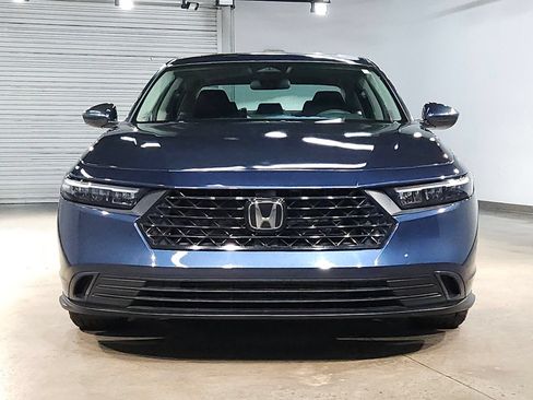 Used 2024 Honda Accord EX image 2