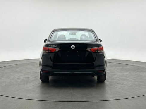 Used 2025 Nissan Versa SV image 7