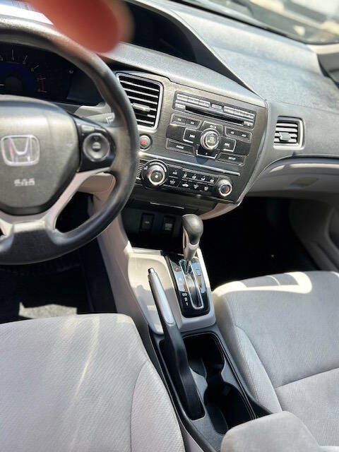 Used 2013 Honda Civic LX image 13