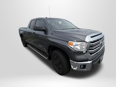 Used 2017 Toyota Tundra SR5 AWD/4WD image 2