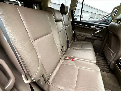 Used 2015 Lexus GX 460 w/ Premium Package AWD/4WD image 19