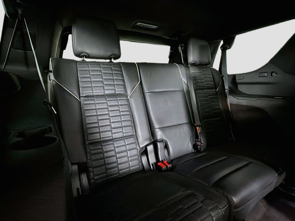 Used 2023 Cadillac Escalade V AWD/4WD image 30