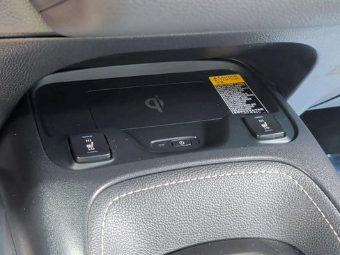 Used 2019 Toyota Corolla XSE FWD image 16